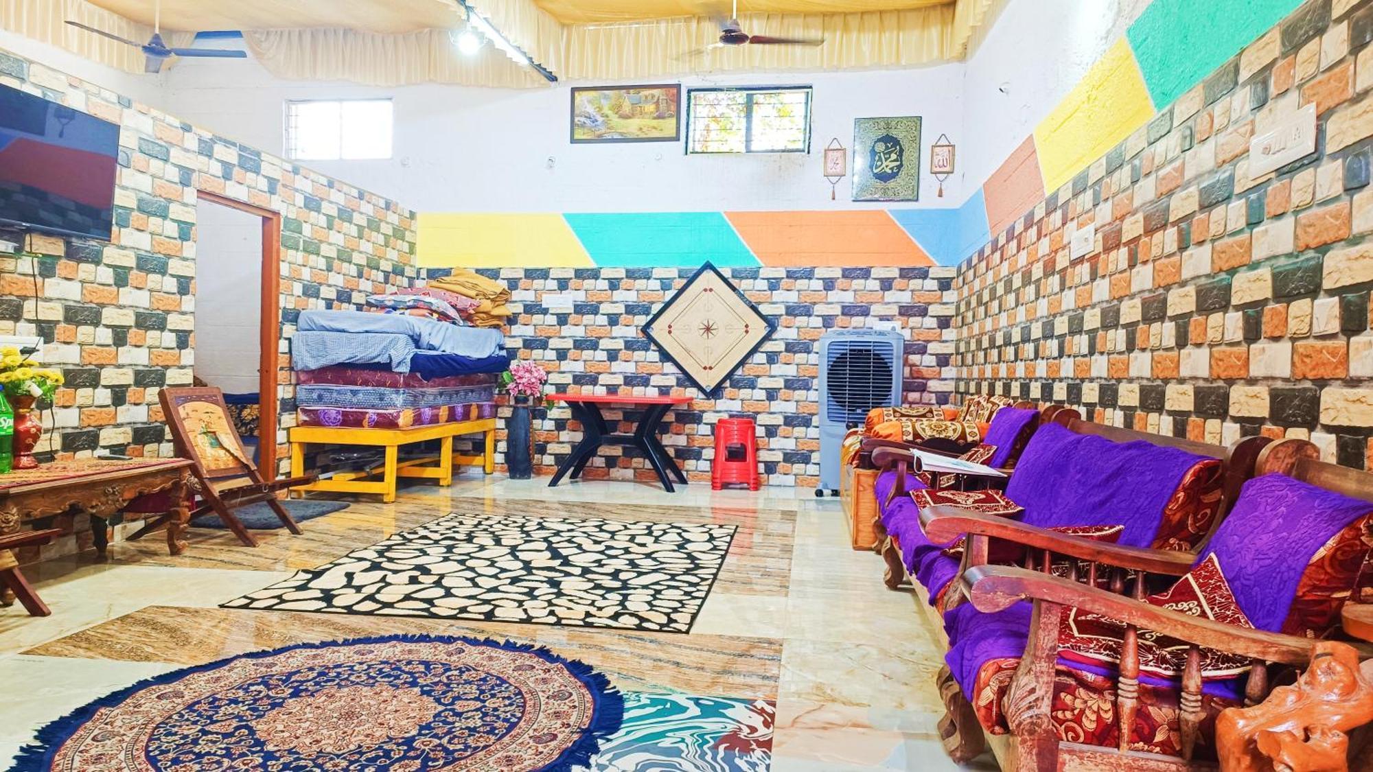 Sahara Family Homestay Mysore Eksteriør billede